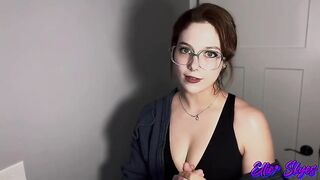 Ellie Skyes - The Family Vacation Mom's Desperation